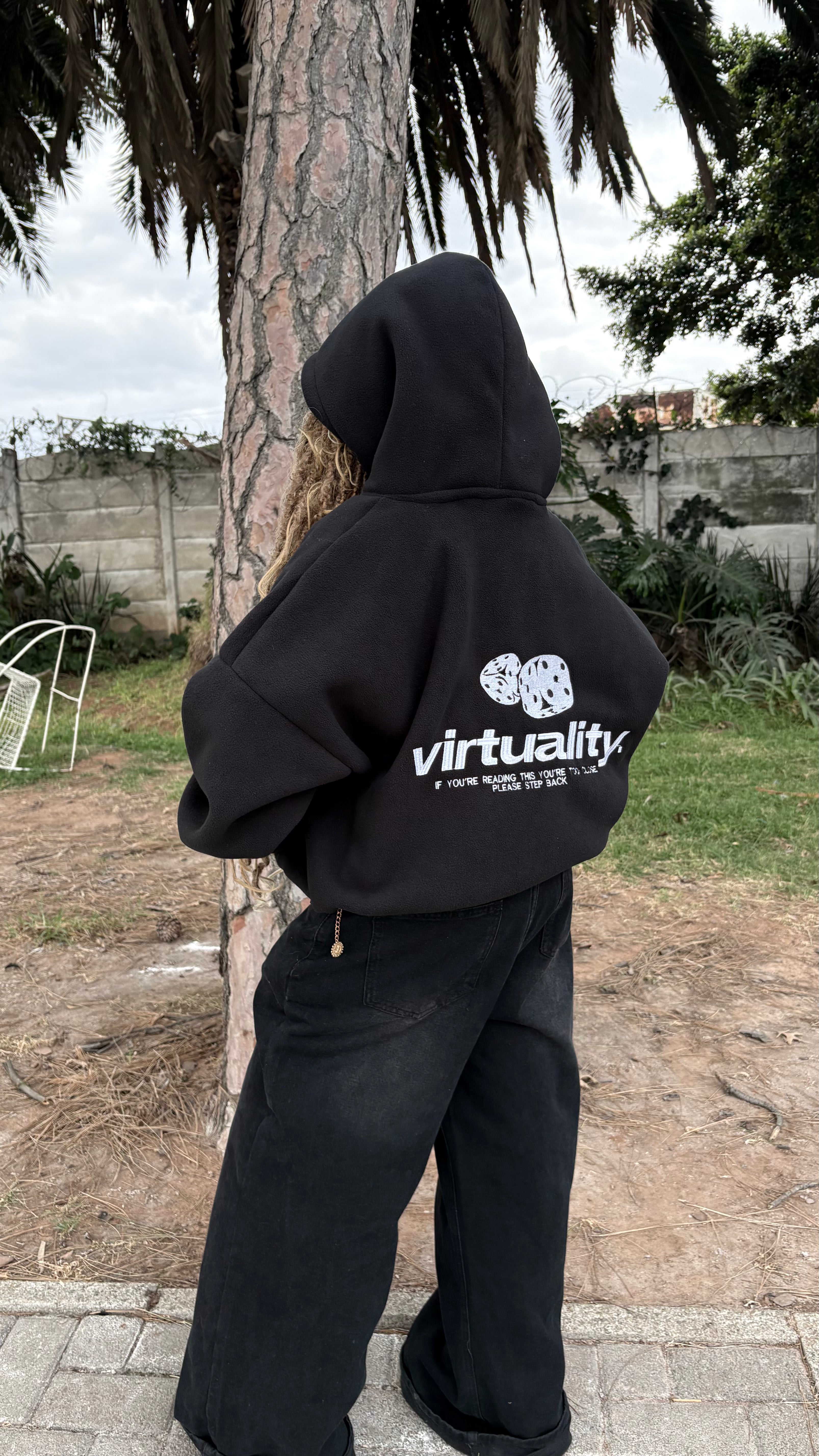 BLACK & WHITE HEAVYDUTY HOODIE