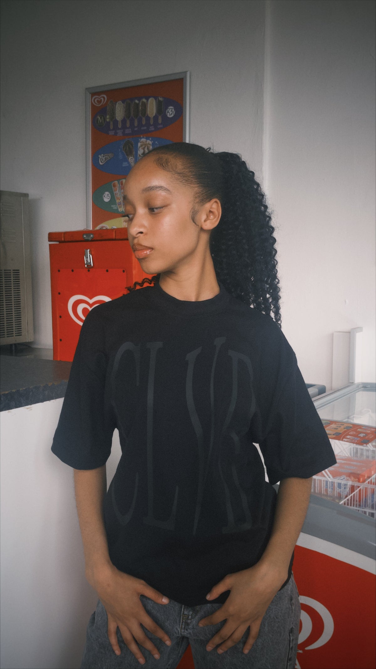 CLVB OVERSIZE T-SHIRT BLACK